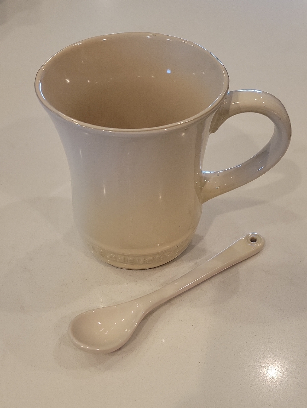 Le Creuaet Retired Dune Tea Mug With Cafe Spoon